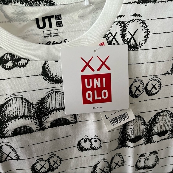 NEW KAWS x UNIQLO 2016 sz L White AOP Tee XX Eye Balls Short Sleeve Tshirt - Picture 5 of 6